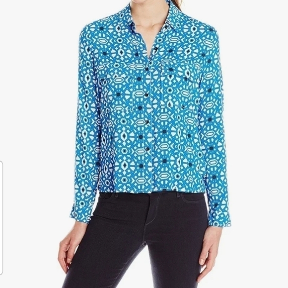 Jessica Simpson Women's Clover Geometric Print Blouse Size XS Gray/Navy - Picture 15 of 16